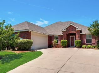 1016 Kenwood Dr, Grand Prairie, TX 75051