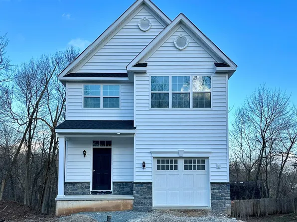 3004 5th St, Norristown, PA 19403