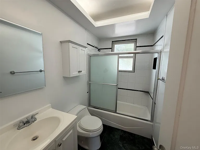19 Cotswold Dr — Photo 12