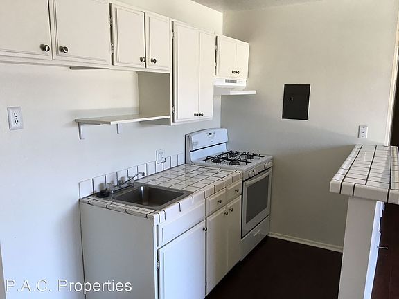 3rd image of 5754 Colfax Ave APT 08