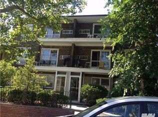 21342 34th Rd APT 10, Bayside, NY 11361