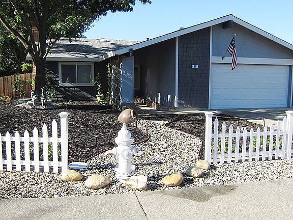 WATER SAVER LANDSCAPE