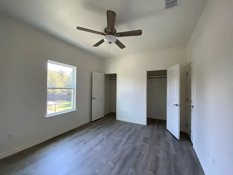 520 S 1st Ave #5 — Photo 3