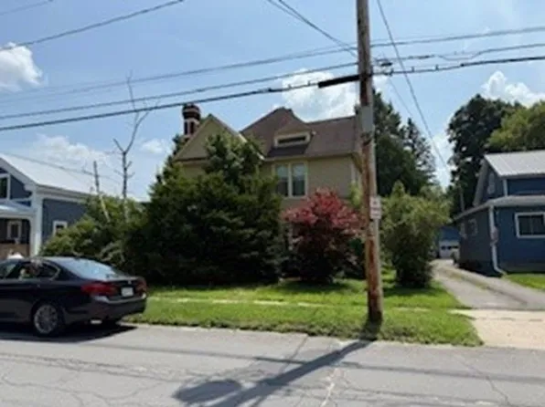 29 Milwaukee St, Malone, NY 12953