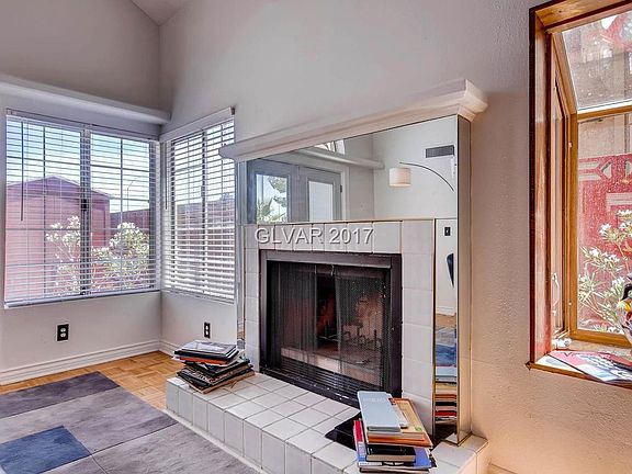 4th image of 353 Warmside Dr