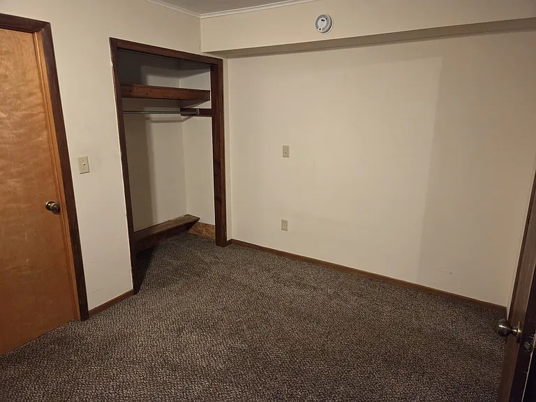 5902 Chaz Dr — Photo 4