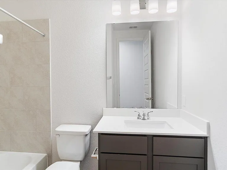 154 Blackborrow Dr — Photo 26