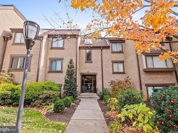 1633 Parkcrest Cir Suite 100, Reston, VA 20190