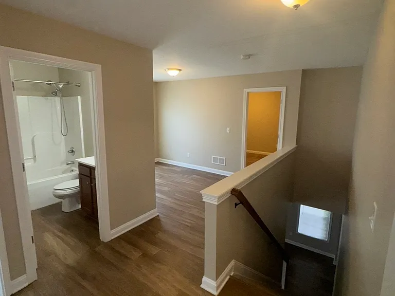 114 Stephen Dr — Photo 24