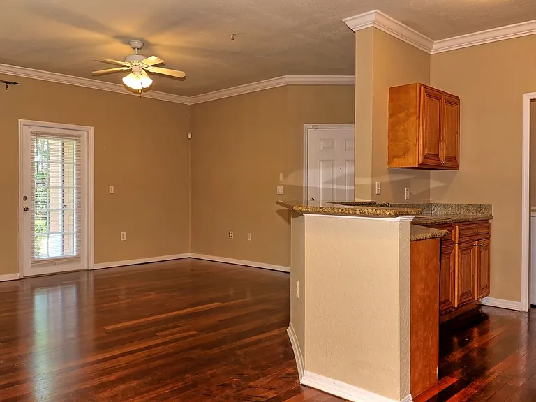 6071 Westgate Dr #313 — Photo 5