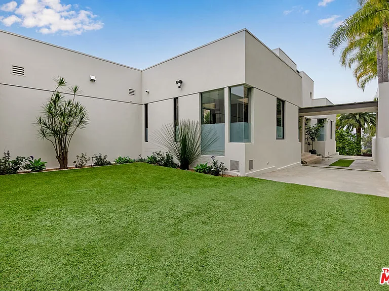 9405 W Sierra Mar Pl — Photo 61