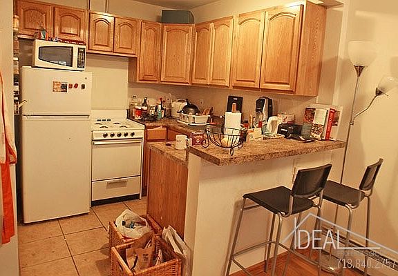 3rd image of 356 22nd St APT 3R
