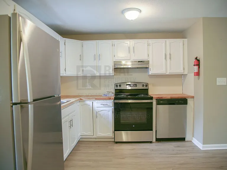 11 Hickey St #5 — Photo 1