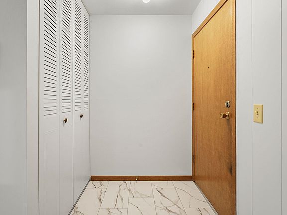 2nd image of 1505 Martin St Unit 8