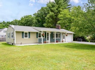 14 Edgewood Ave, Merrimack, NH 03054