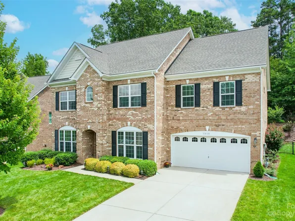 11418 Cedarvale Farm Pkwy, Midland, NC 28107