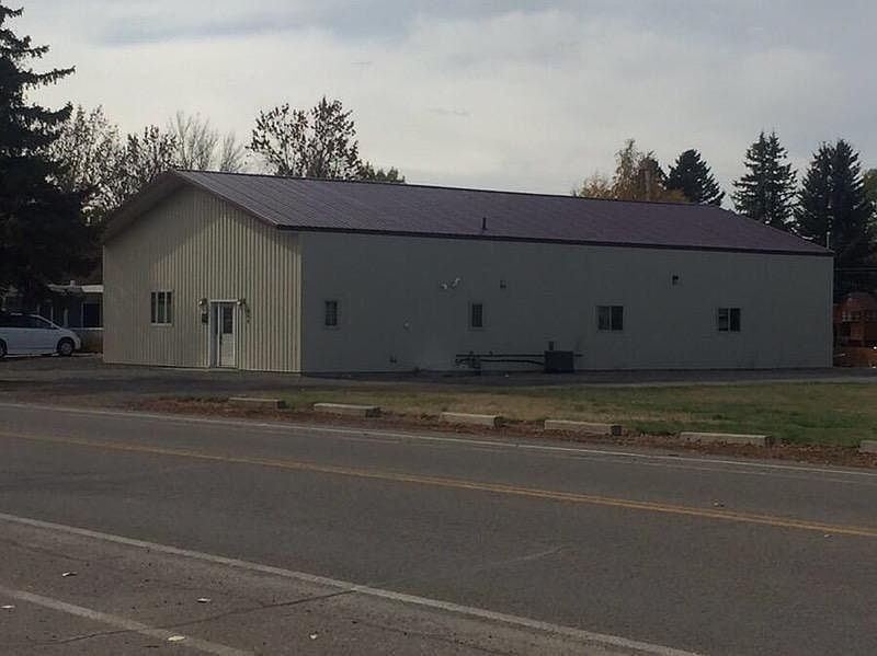 1st image of 945 Oilfield Ave