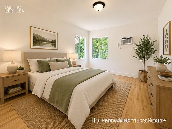 2nd image of 11153 La Maida St