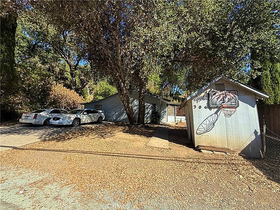 2nd image of 3096 Lakeview Dr