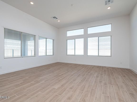 4th image of 17626 W TURNEY Avenue