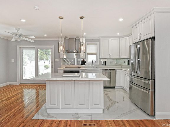 5th image of 871 Pineneck Road