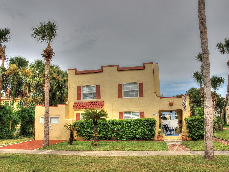 1st image of 820 N Oleander Ave