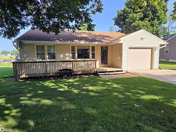 2nd image of 1014 Crest Dr