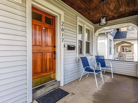 4th image of 2617 Leslie Ave