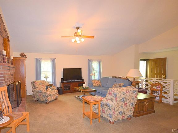 4th image of 110 Blumont Dr