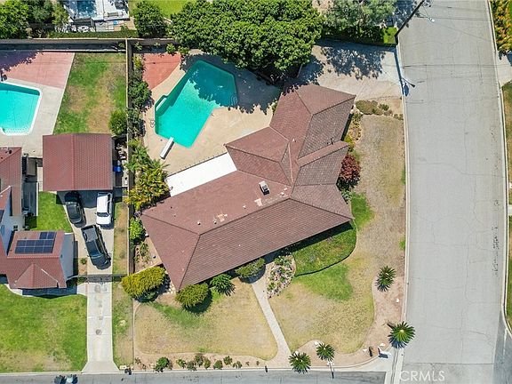 5th image of 409 S La Serena Dr