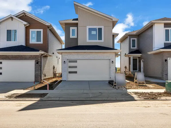 1089 Starling Dr NW, Edmonton, AB T5S 0M5