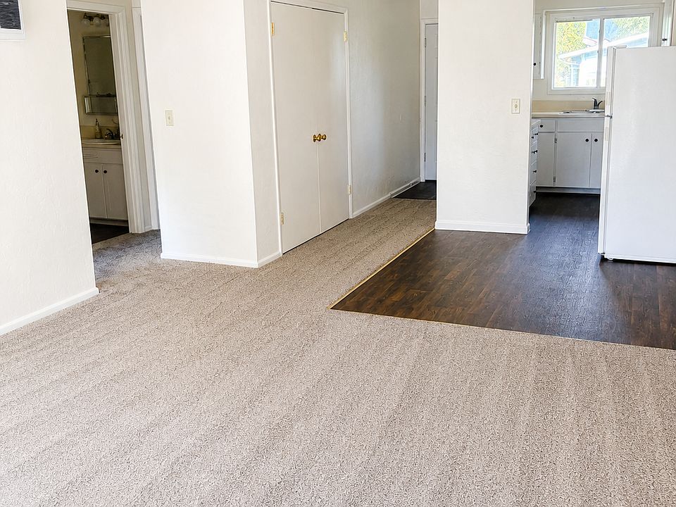 1st image of 91100 N Coleman St APT 1