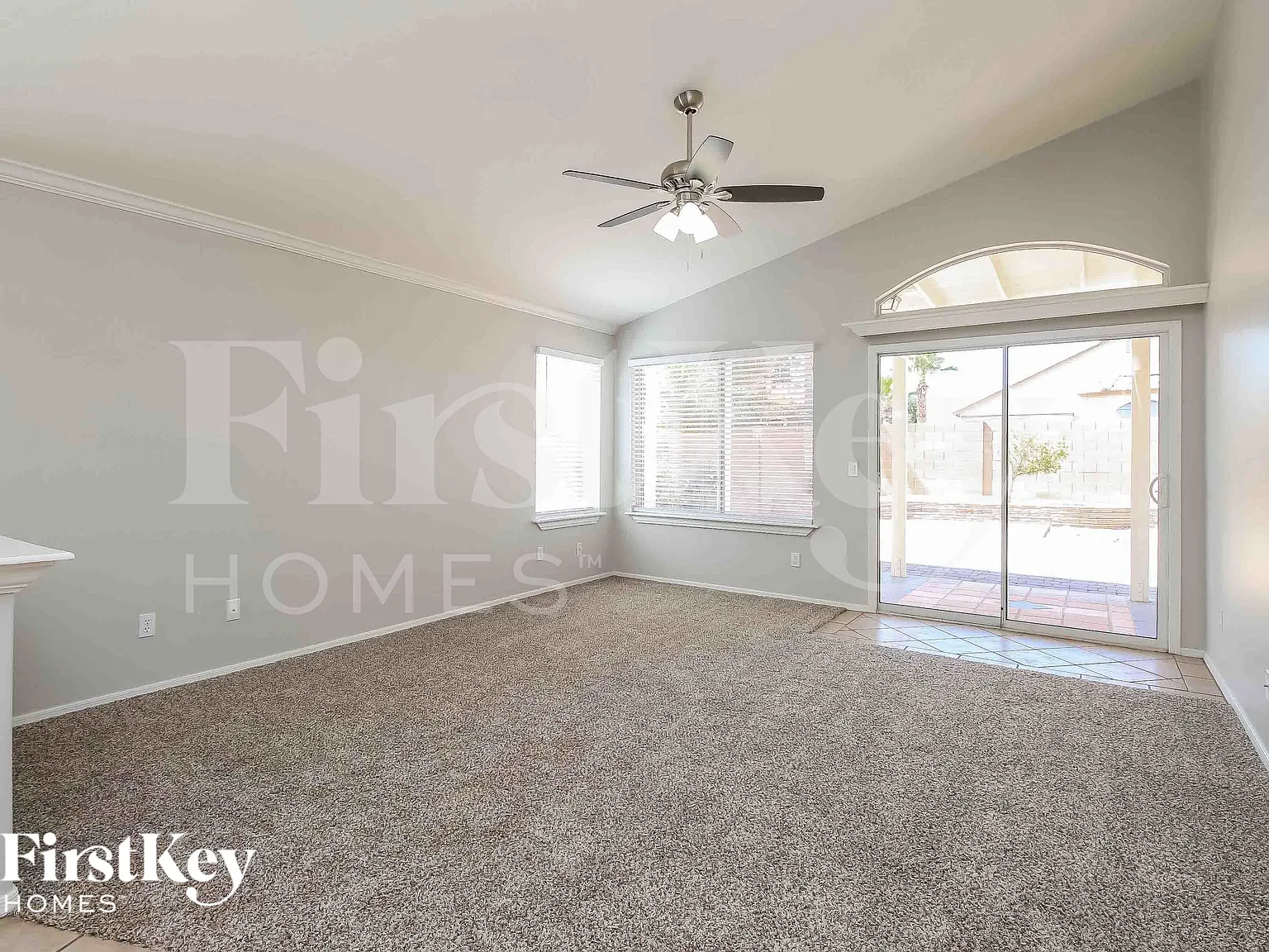 3 bed, 2.0 bath, 1612 sqft, $2,525 — Photo 4