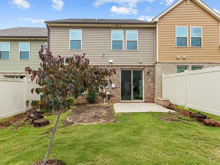 814 Rymark Ct — Photo 31