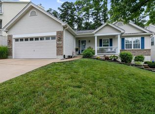 1117 Silverwillow Ct, Fenton, MO 63026