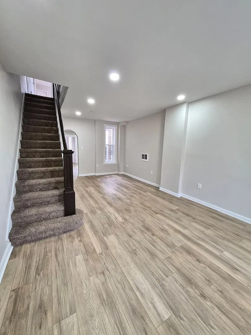 Move-In Ready Now! Completely Renovated 4-Bedroom Home For Rent — Photo 3
