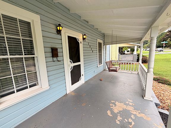 5th image of 1519 Pratt Ave NE