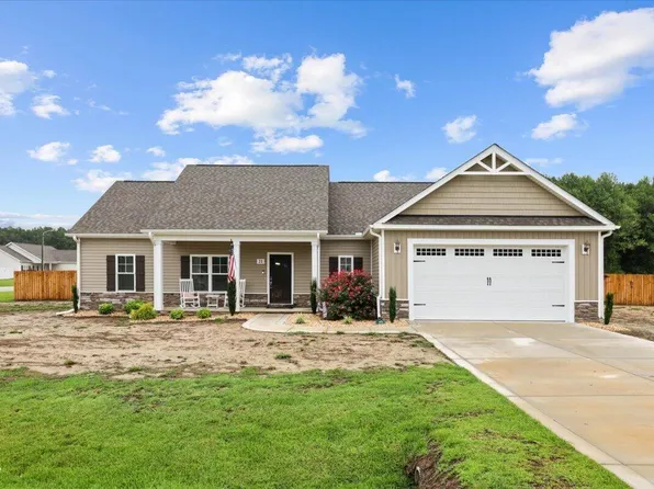21 Oakbridge Way, Princeton, NC 27569