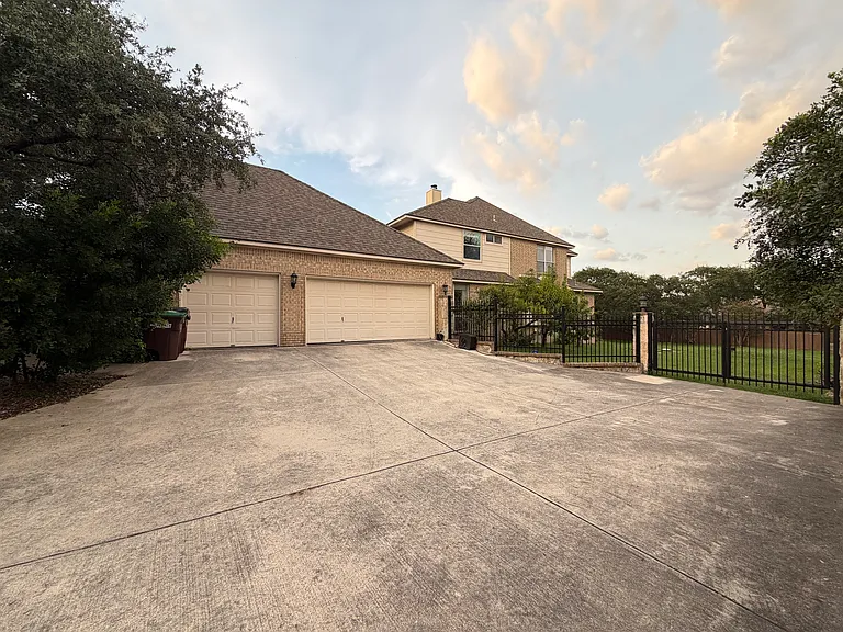 7537 Steeple Dr — Photo 43
