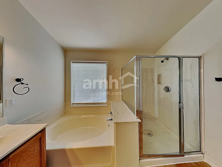 717 W Beth Dr — Photo 11