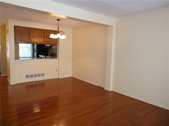 5th image of 307 Timberidge Dr