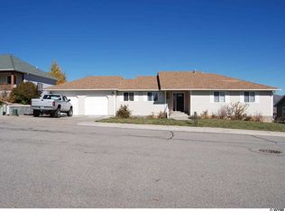 212 Marble Dr, Evanston, WY 82930