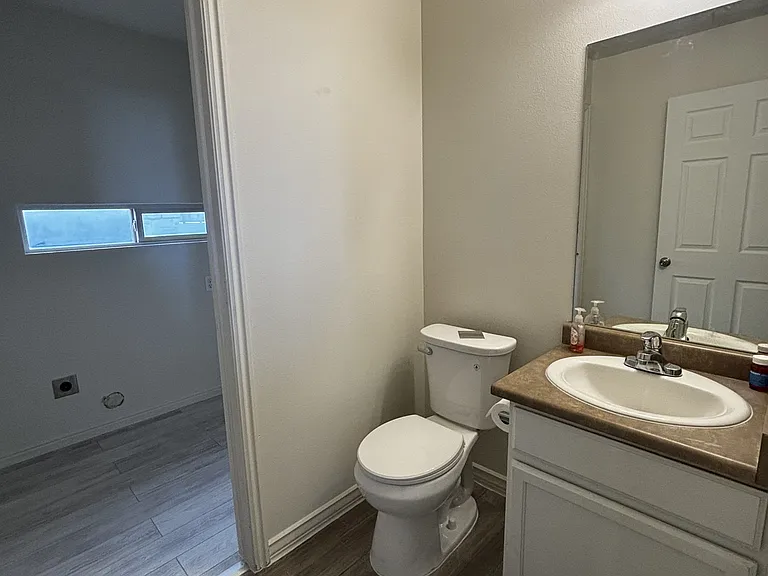 4815 E Levi Ln — Photo 11