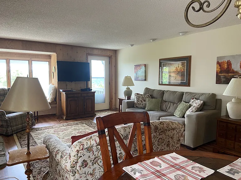 395 Skyleaf Dr #C-20 — Photo 5