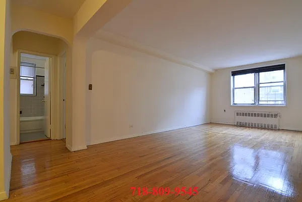 Rented by David Hirsch, LREB | media 21