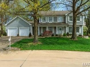 2 Scarsdale Manor Ct, Saint Charles, MO
