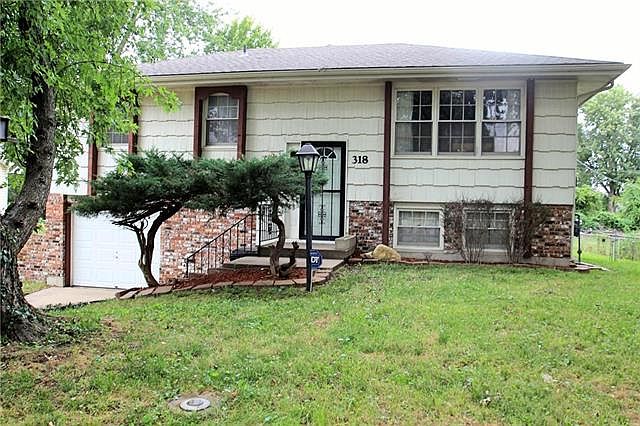 1st image of 318 SW Glendana Dr