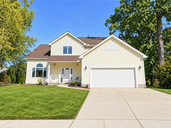 835 Lehigh Ave, Cuyahoga Falls, OH 44221