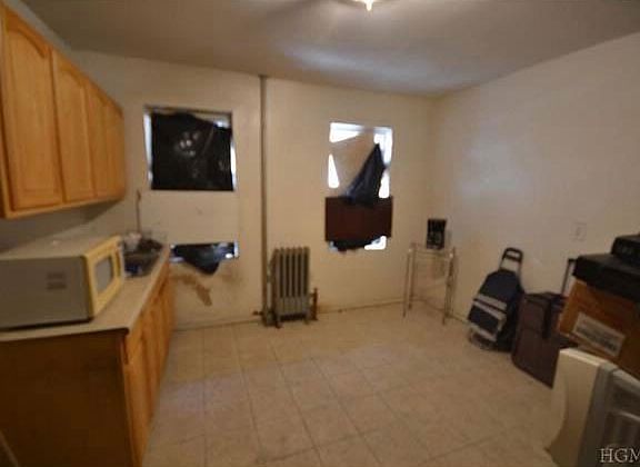 3rd image of 746 E 182nd St