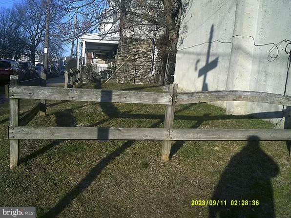 5645 Nelson St, Philadelphia, PA 19138